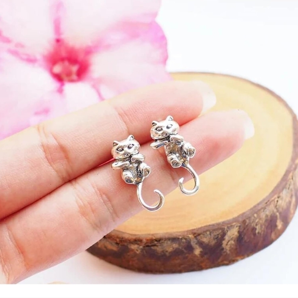 Silver Cat Earrings